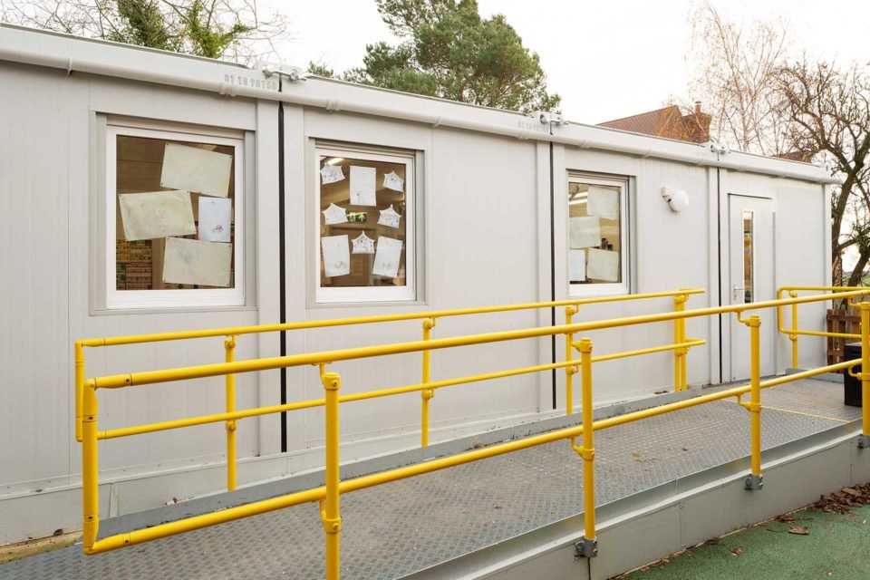 (6 bay) euro modular building (6 bay) euro modular building