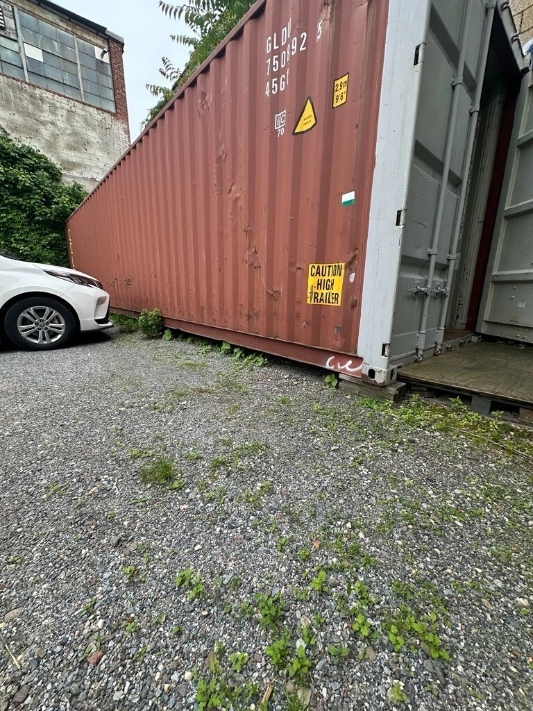 40ft high cube shipping container – excellent condition 40ft high cube shipping container – excellent condition