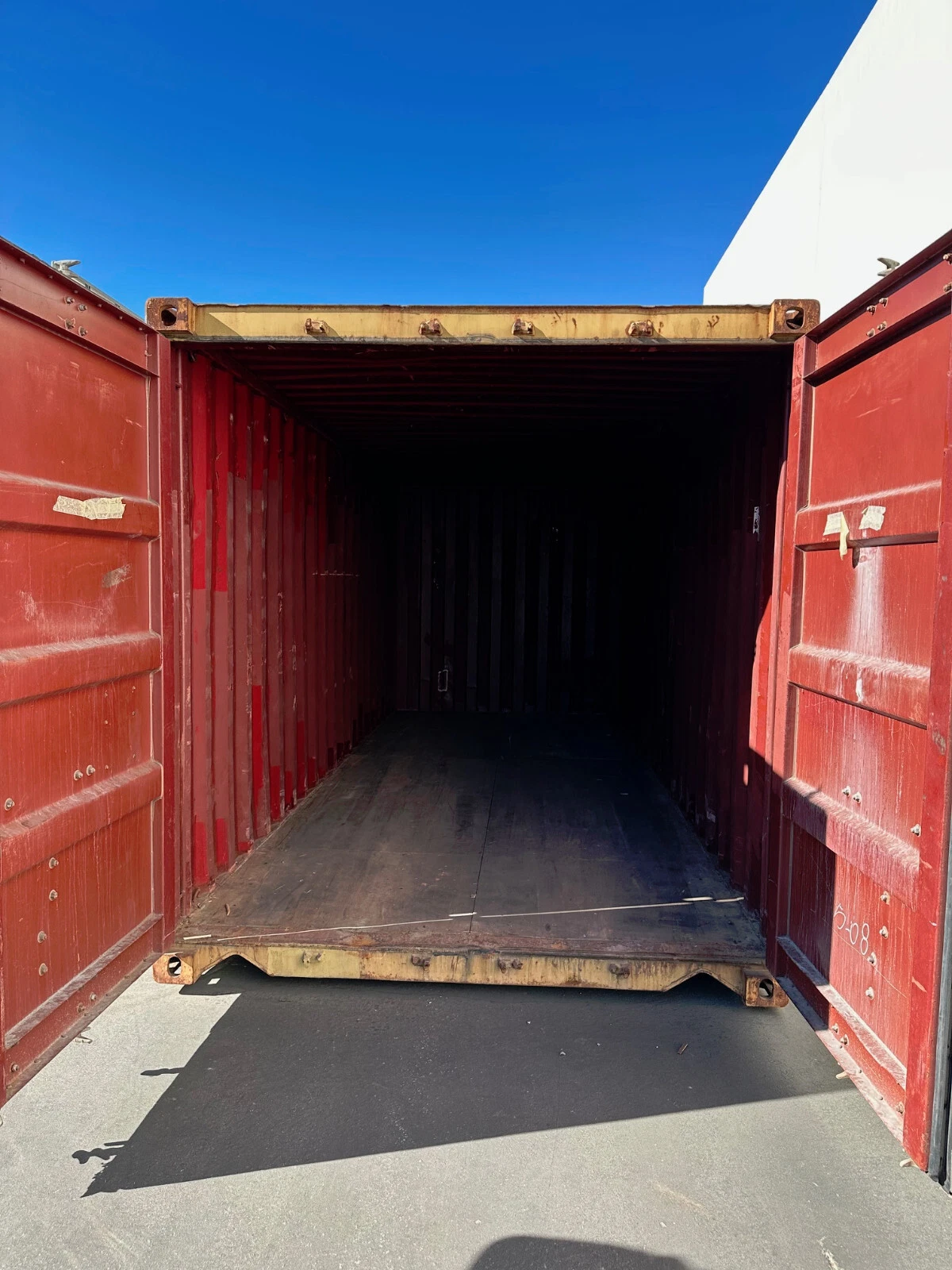 used 20ft conex shipping / storage container – yellow/gold – priced to sell! used 20ft conex shipping / storage container – yellow/gold – priced to sell!