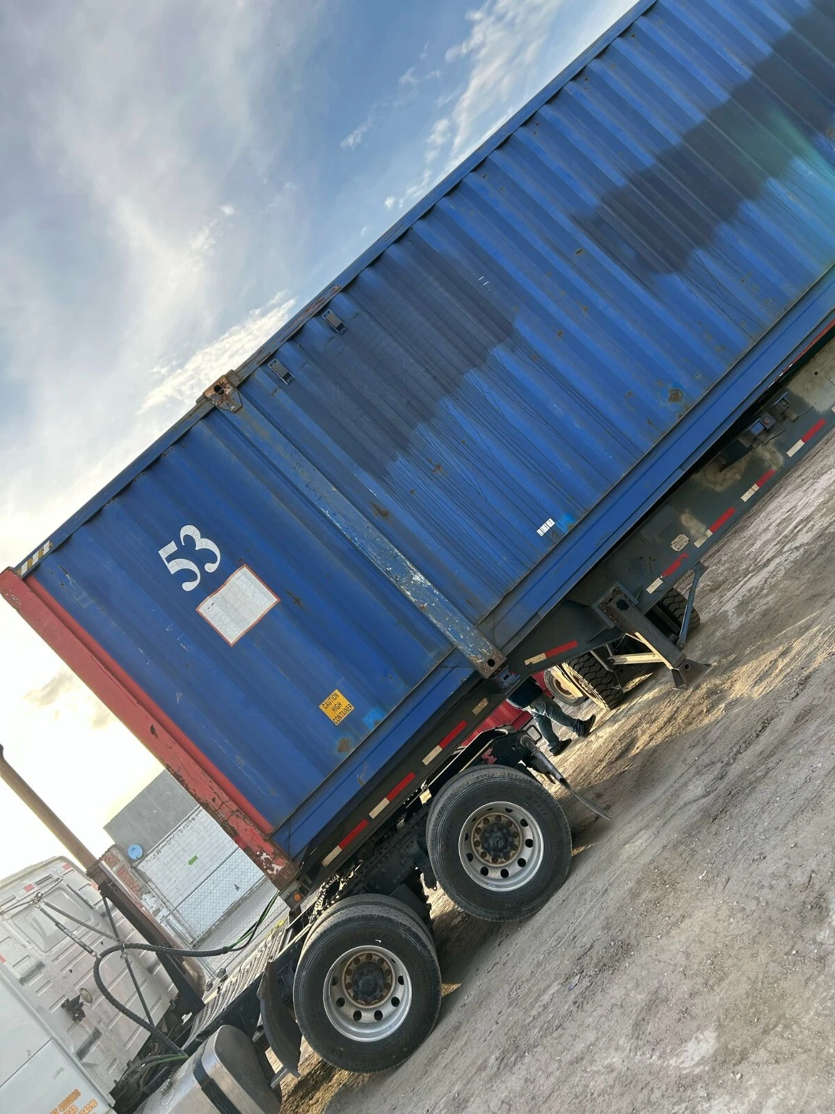 53′ high cube steel shipping container 53′ high cube steel shipping container