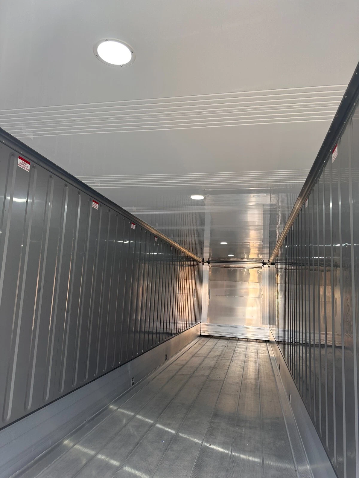 new 40ft high thermo king refrigerated container – one trip/ 2023 new 40ft high thermo king refrigerated container – one trip/ 2023