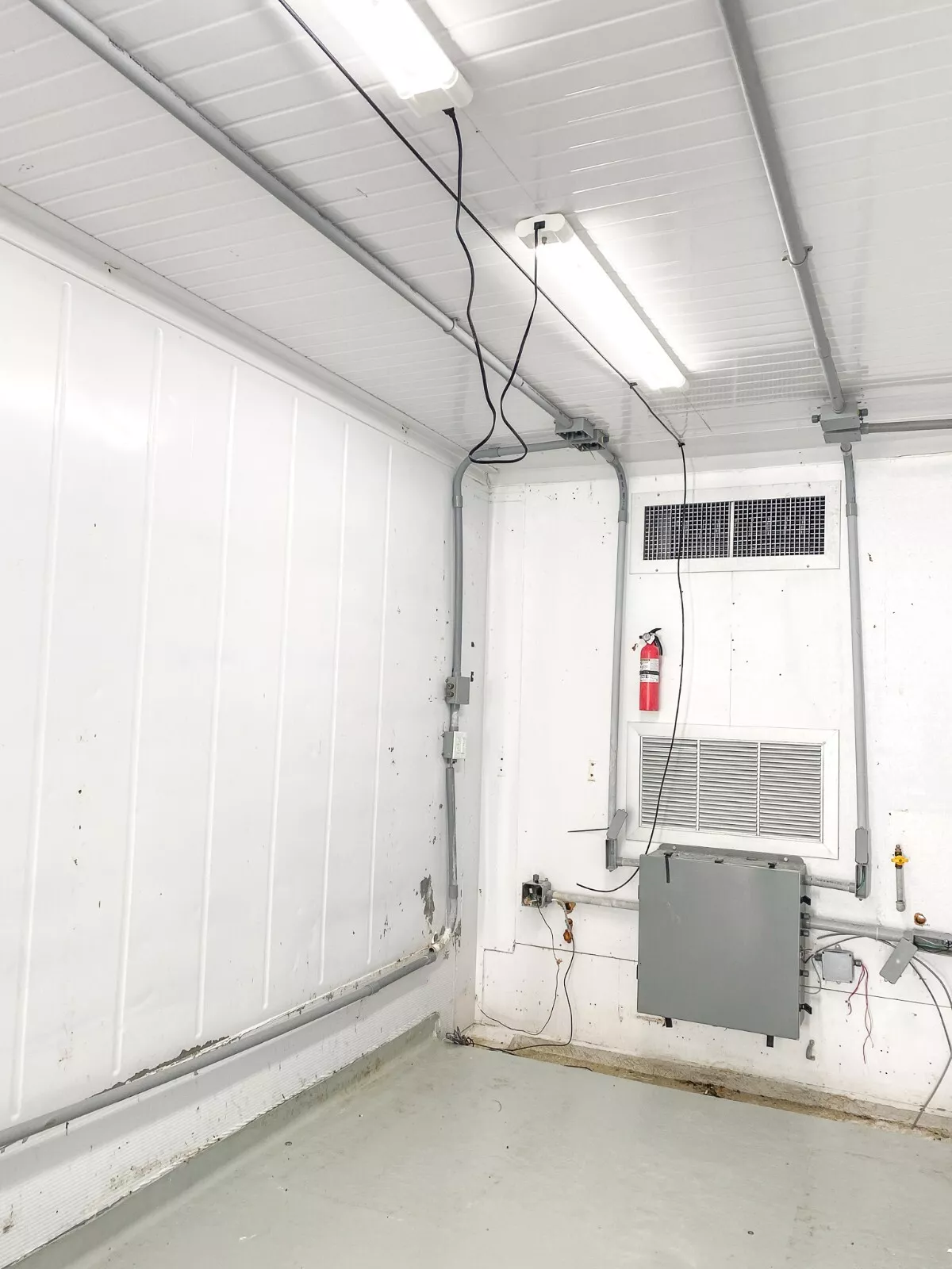 40 foot high cube insulated shipping container with 5 ton bard hvac 40 foot high cube insulated shipping container with 5 ton bard hvac