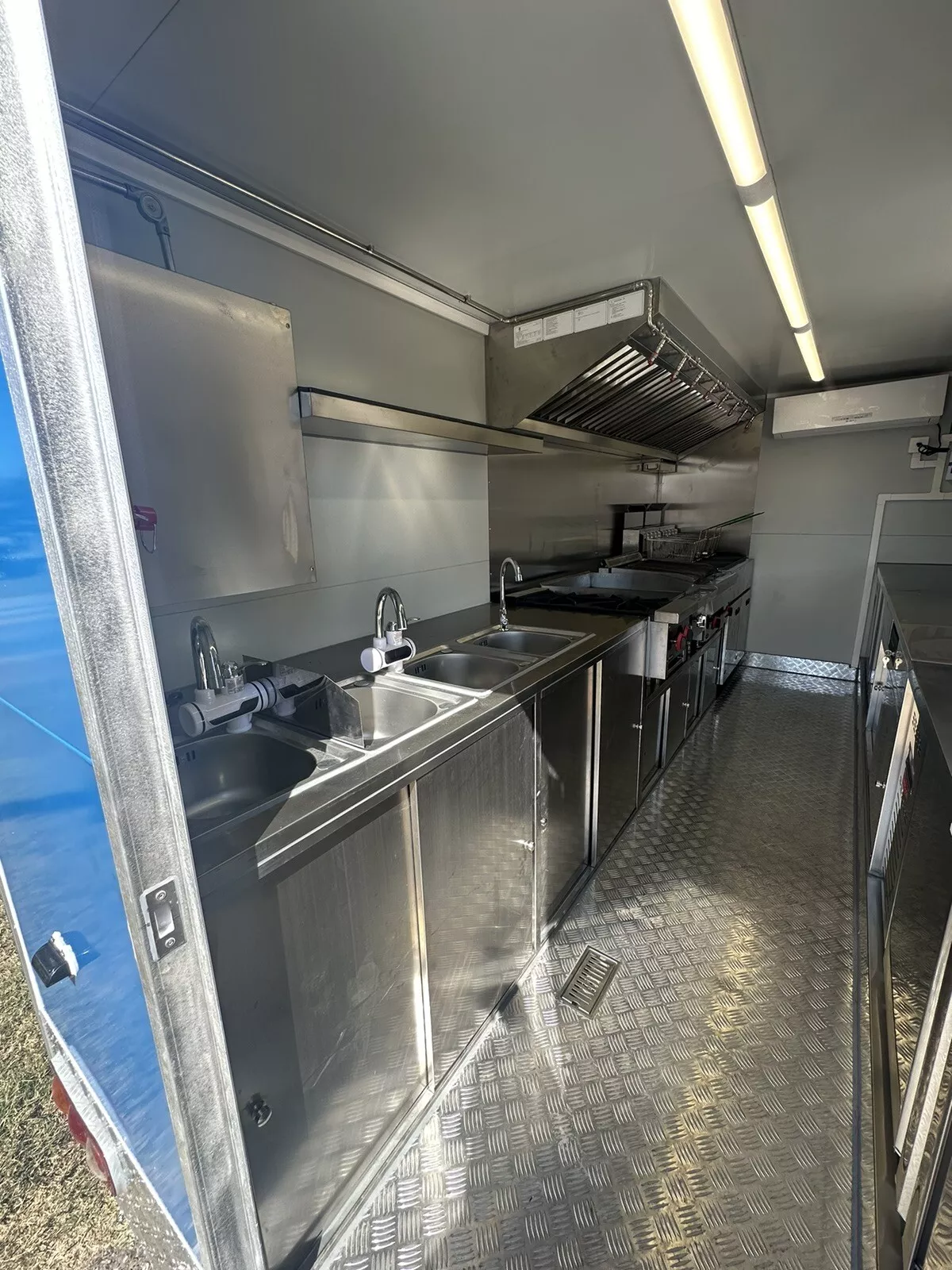 new 14 foot fully equipped food trailer ready to make $$$ in stock new 14 foot fully equipped food trailer ready to make $$$ in stock