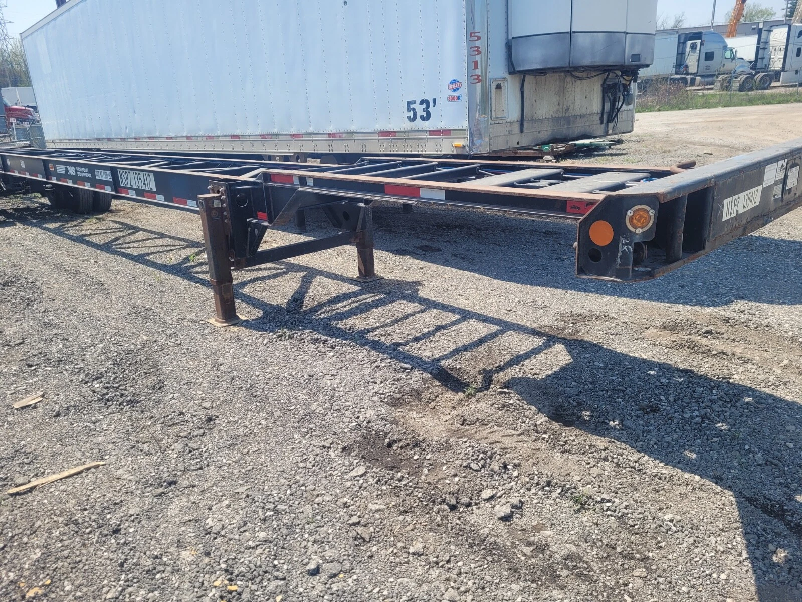 used 53ft hyundai shipping container chassis – 2011 used 53ft hyundai shipping container chassis – 2011