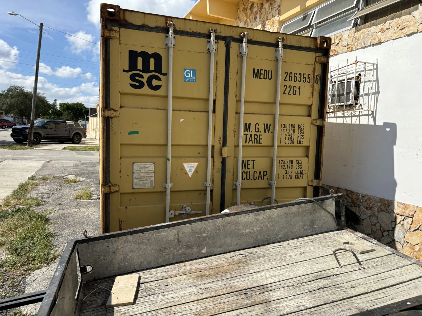 used 20ft conex shipping / storage container – yellow/gold – priced to sell! used 20ft conex shipping / storage container – yellow/gold – priced to sell!